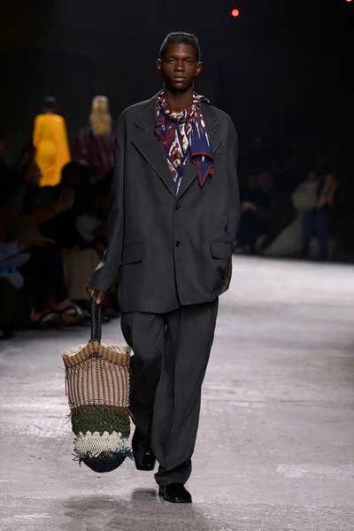 Look 62